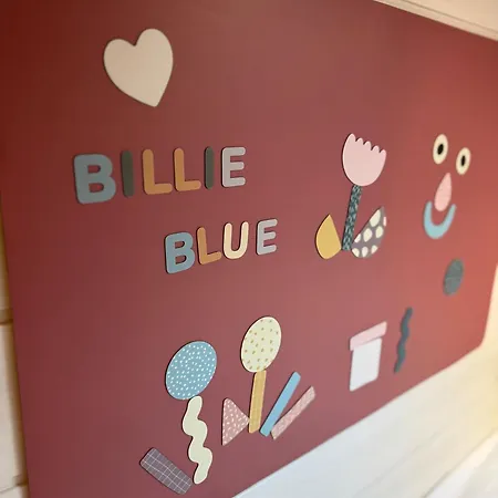 Apartment Billie Blue *