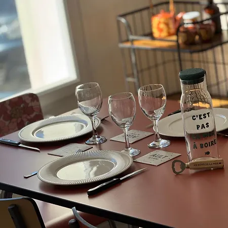 Billie Blue Apartment